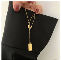 Gold safety pin necklace 5746