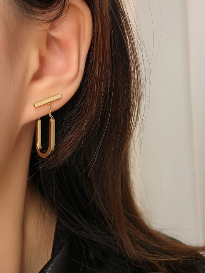 Chain U Shape Gold Earrings HL3692