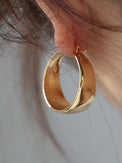 Plate Curved Hoop Earrings HL4006 - HELROUS