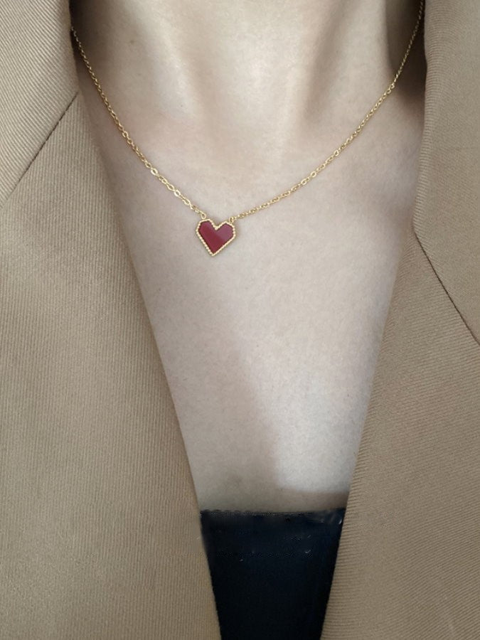 Milgrain heart necklace HL3450