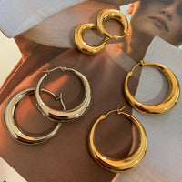 Minimalist Hoop Earrings_5519