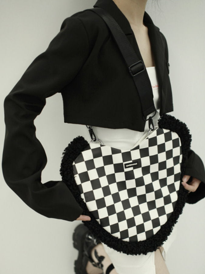 Boa Bordering Heart Bag HL3695