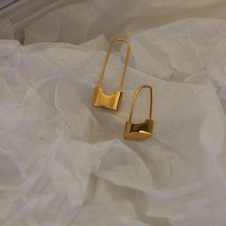 Pin Lock Earrings 5691