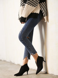 Pointed Toe V Cut Booties HL3946