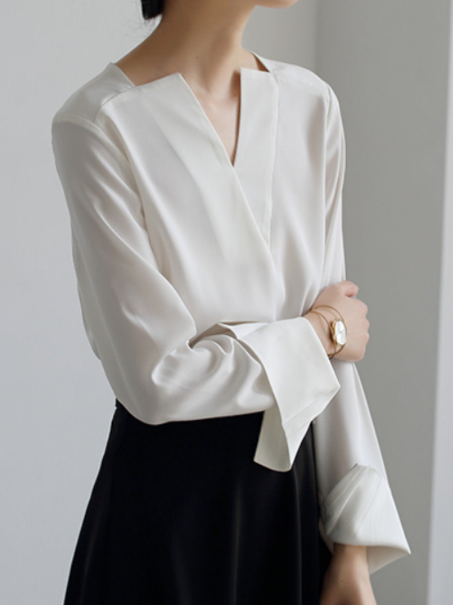 Deep V-Neck Classic Shirt LCHK/9005