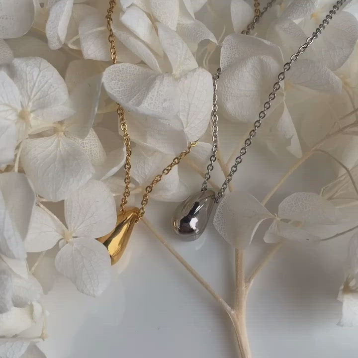 Drop Motif Chain Necklace HL3479