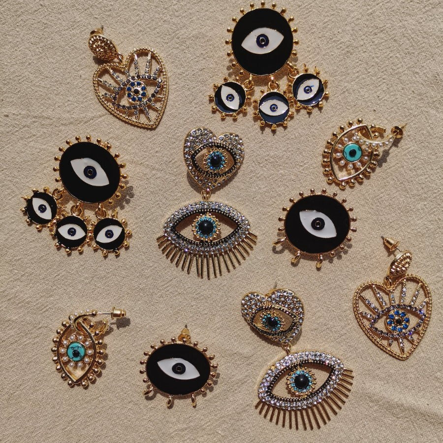 Eye motif stud earrings HL9707