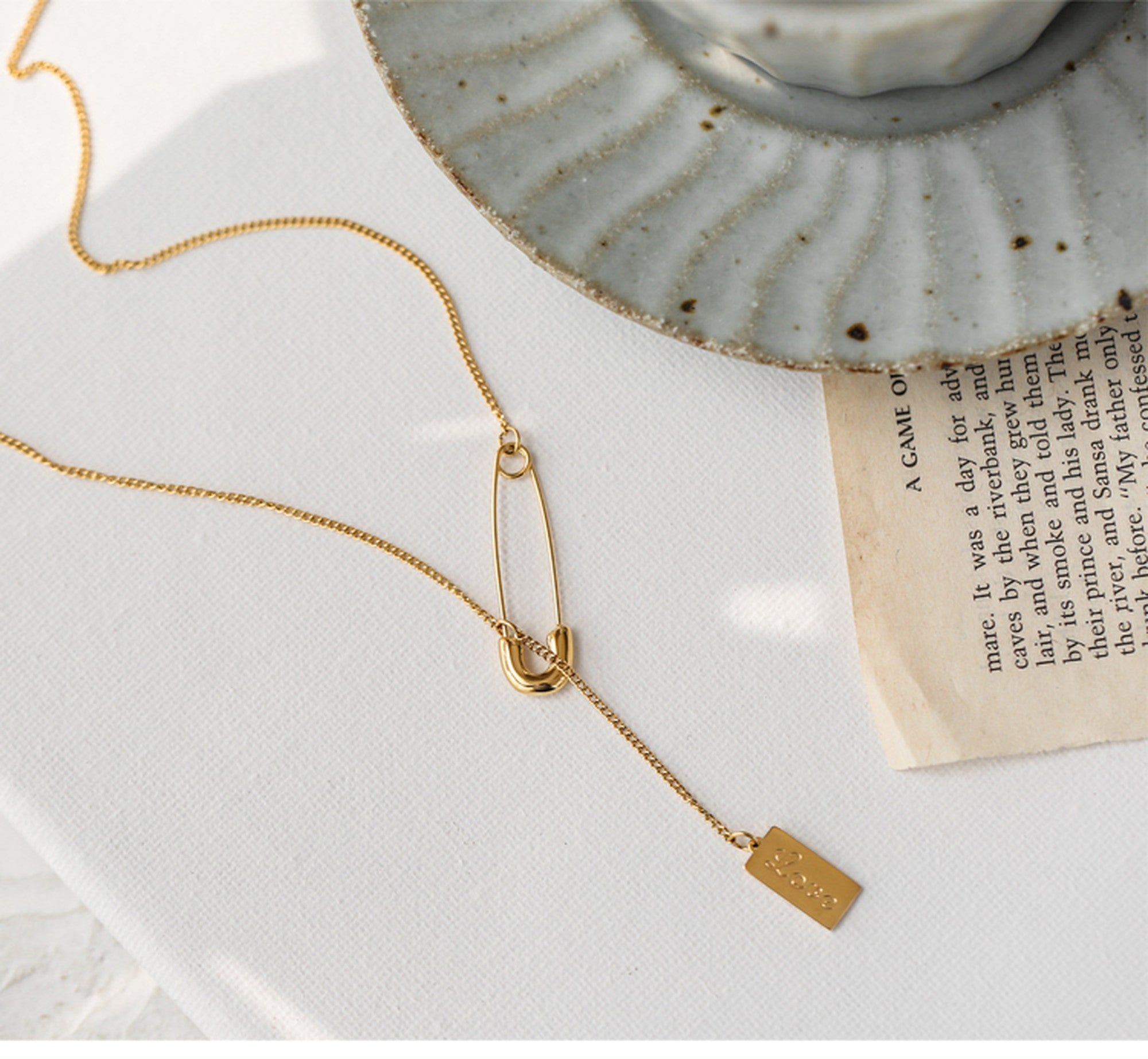 gold safety pin necklace 5746