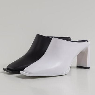 Square toe slip-on mule 9140