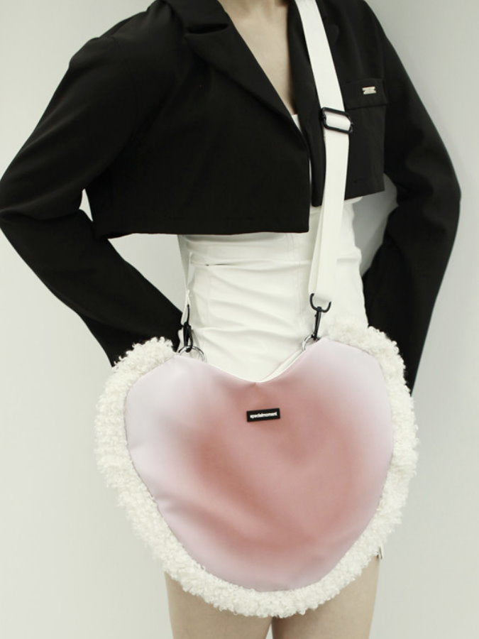 Boa Bordering Heart Bag HL3695