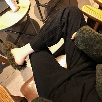 Knitted high waisted straight sweatpants_BDHL5358