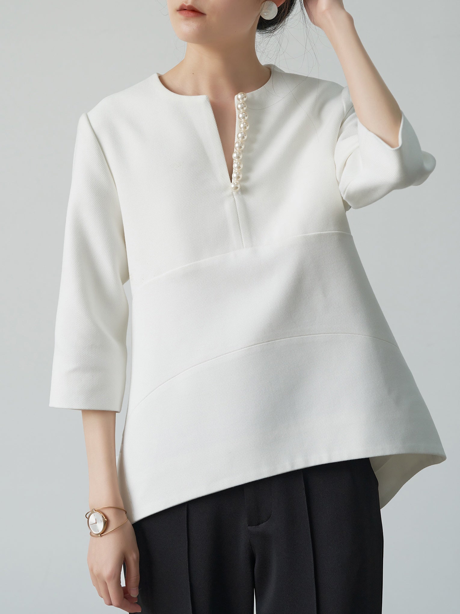 Pearl Slit Neck Top White_8990