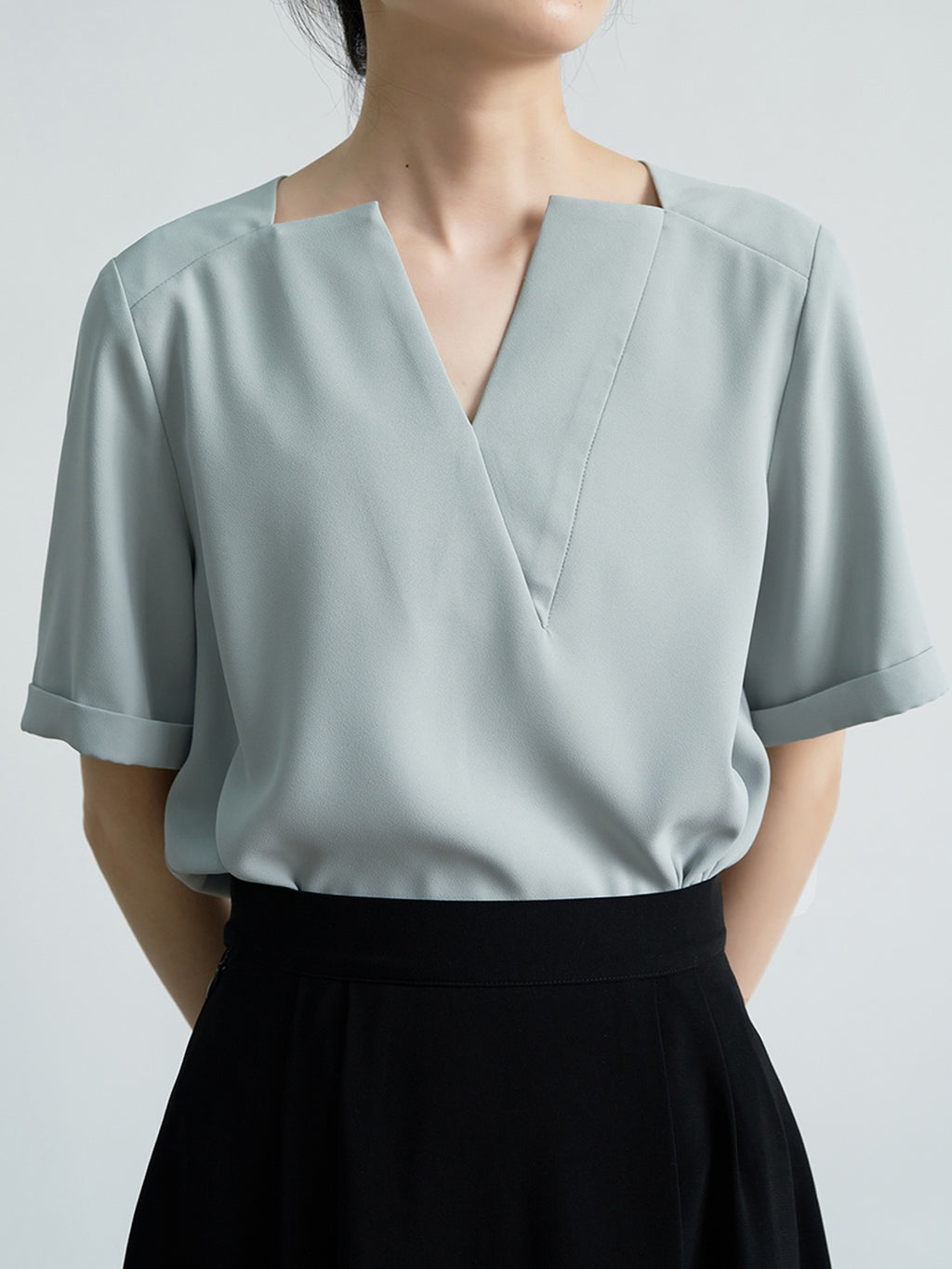 Deep V-neck chiffon shirt_8977