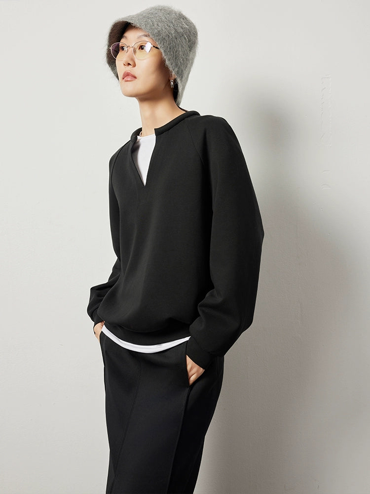V-shaped sweatshirt and pants_BDHL5159