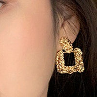 Gold square earrings_5555